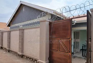 2bdrm House in Nansana Along Hoima for sale
