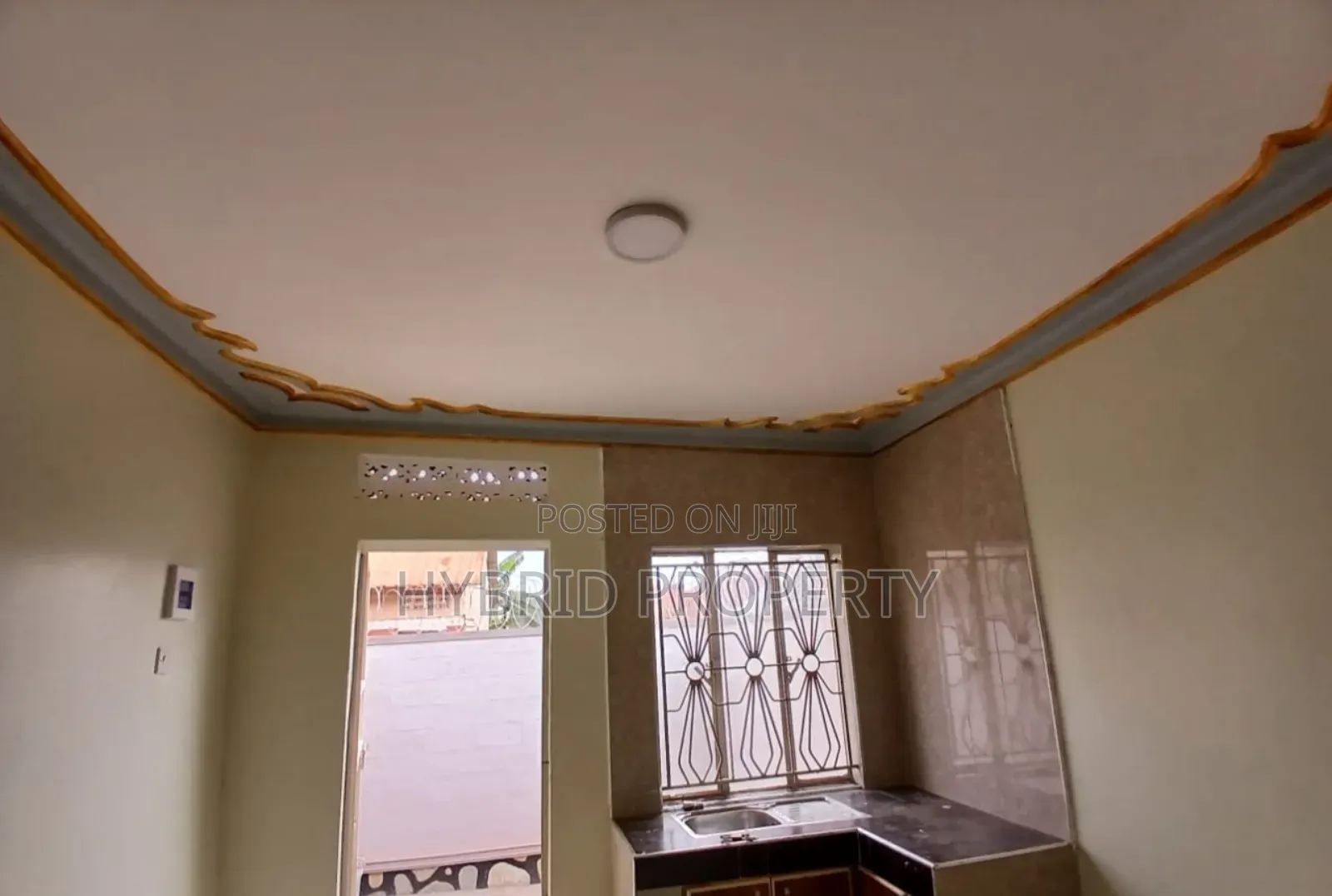 2bdrm House in Nansana Along Hoima for sale