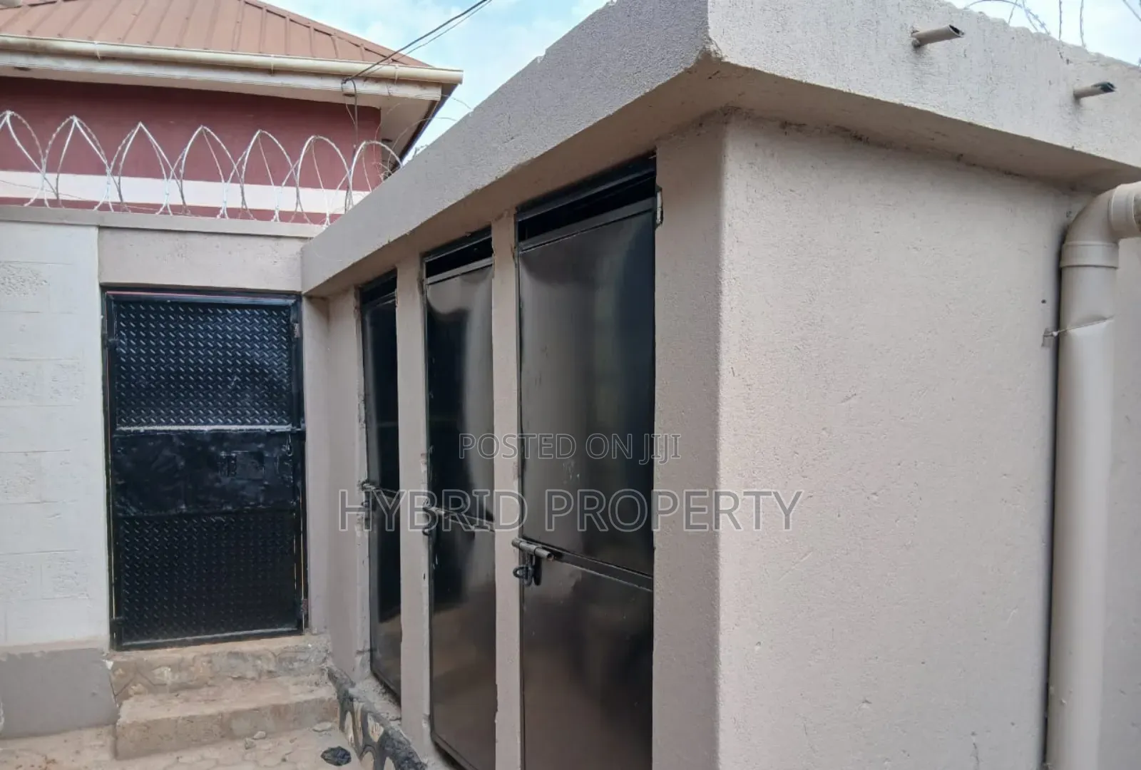 2bdrm House in Nansana Along Hoima for sale