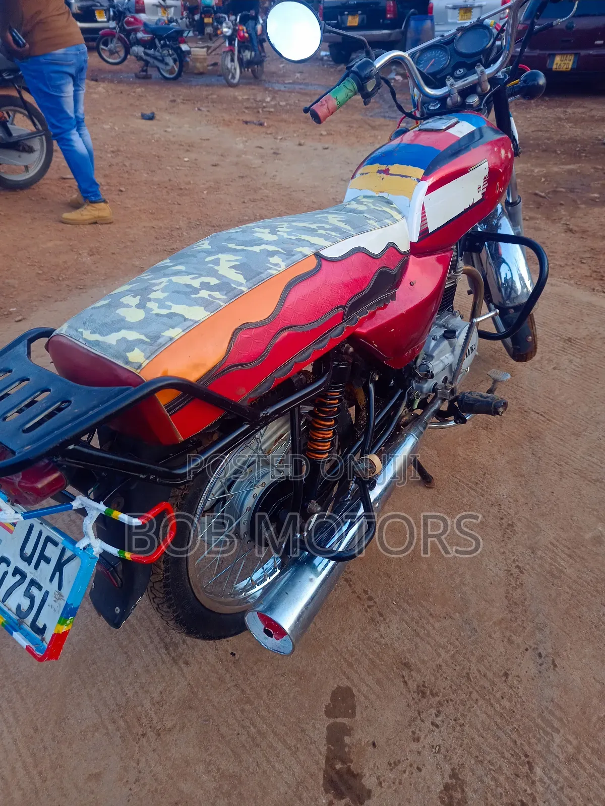 Bajaj Boxer 2025 Red