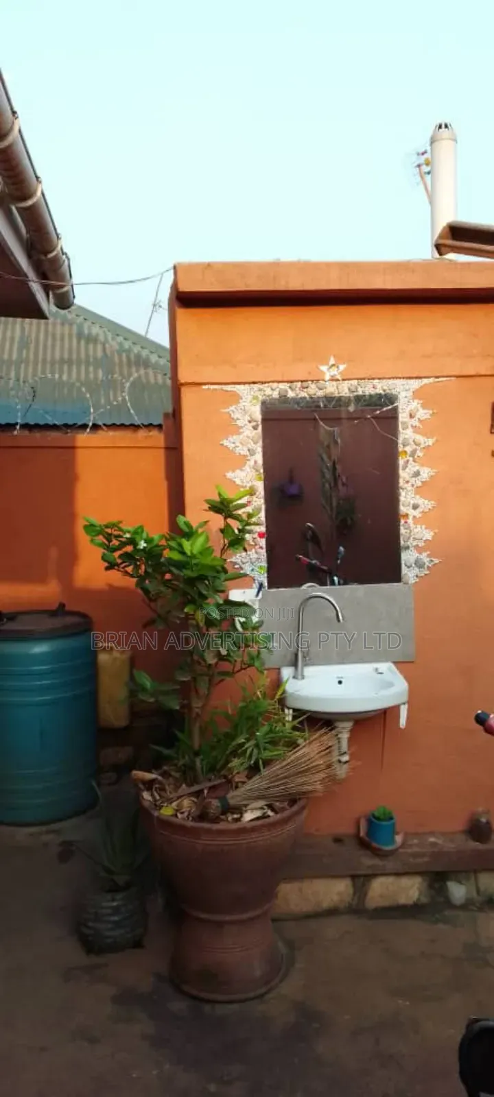 Furnished 3bdrm House in Iuiu University, Nsangi for sale