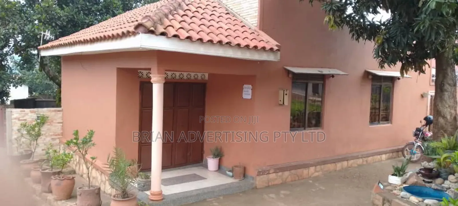 Furnished 3bdrm House in Iuiu University, Nsangi for sale