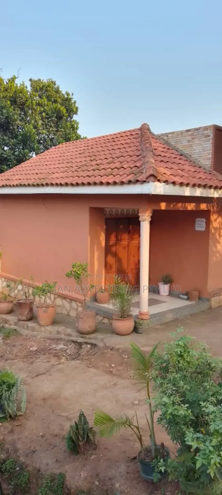 Furnished 3bdrm House in Iuiu University, Nsangi for sale
