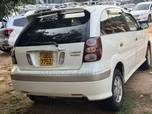Toyota Nadia 2000 White