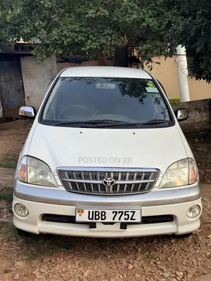Toyota Nadia 2000 White