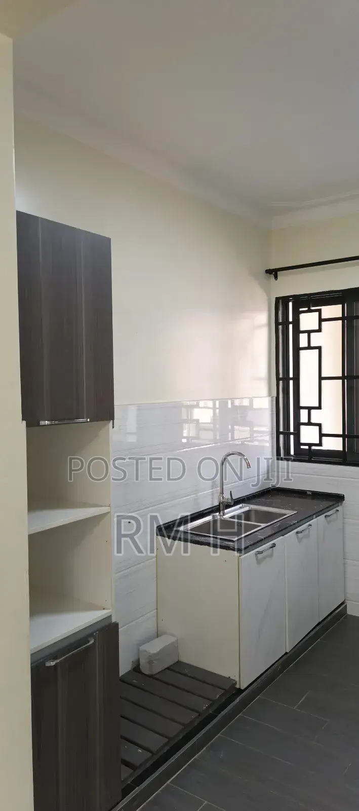 Furnished 3bdrm Apartment in Etc, Central Division for rent