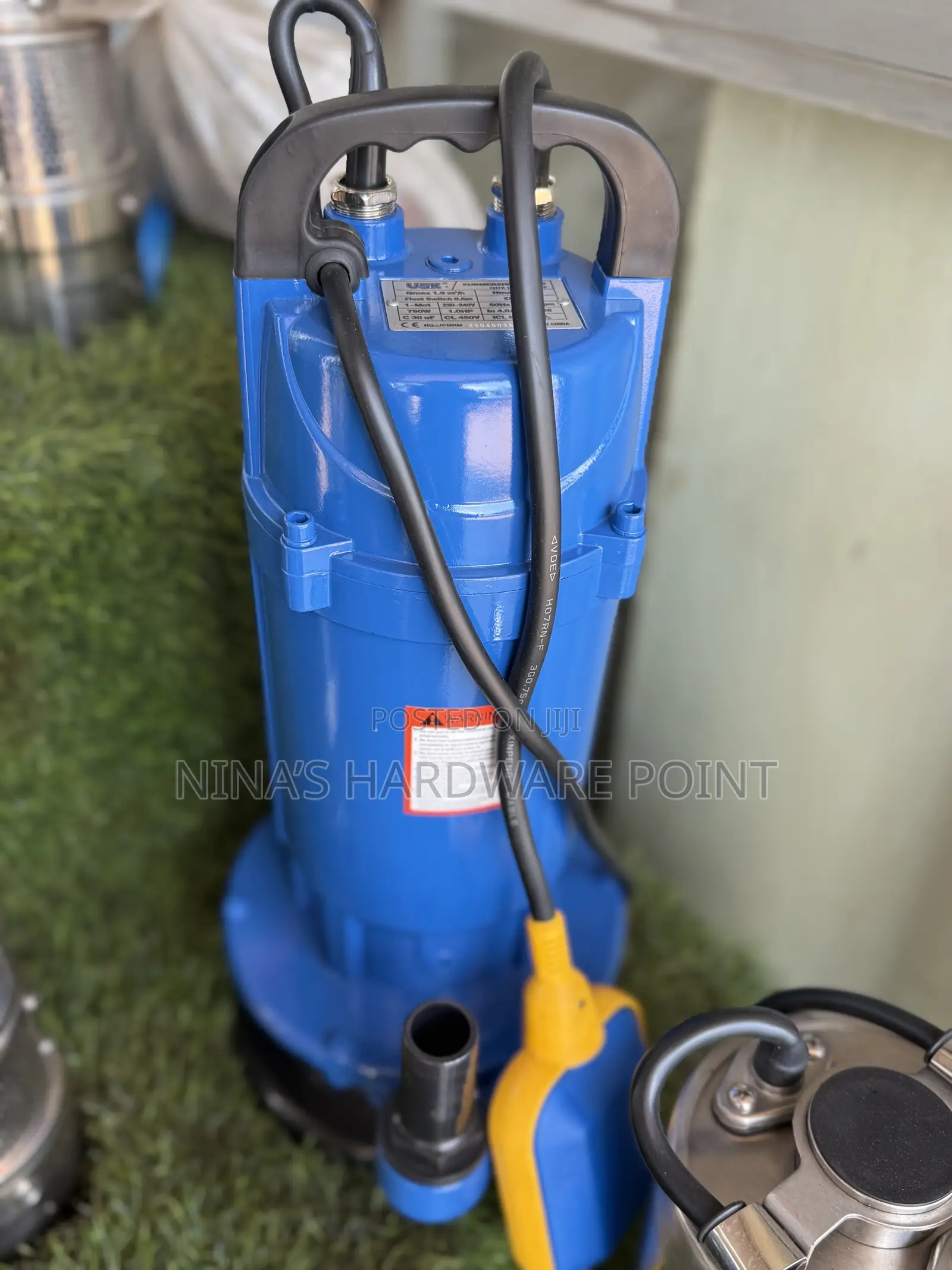 Water Pump 32mtrs Blue Usk