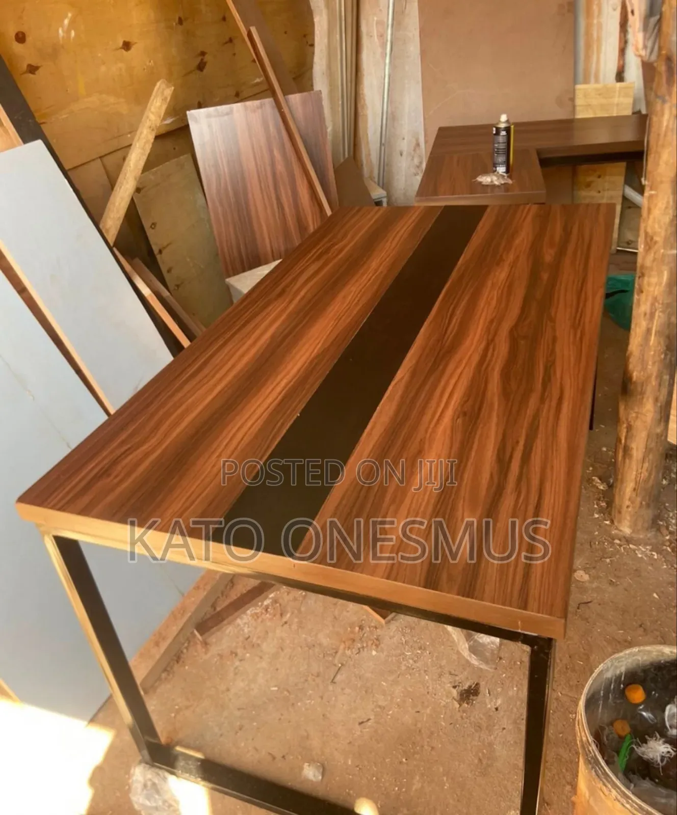Metallic Boardroom Tables