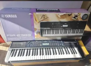Yamaha PSR 383