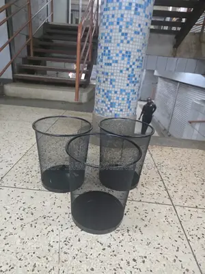 Wire Mesh Dust Bins