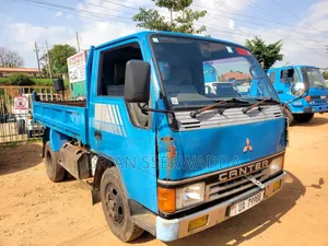 Mitshubishi Canter Tipper 4d32 Engine