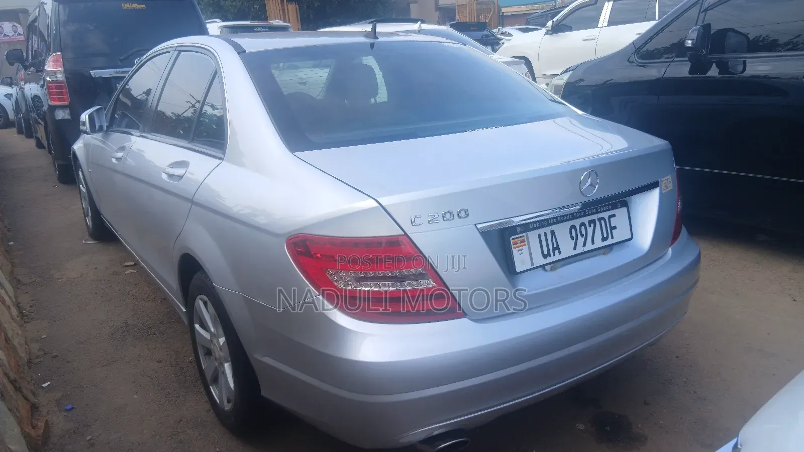 Mercedes-Benz C200 2011 Silver