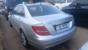 Mercedes-Benz C200 2011 Silver