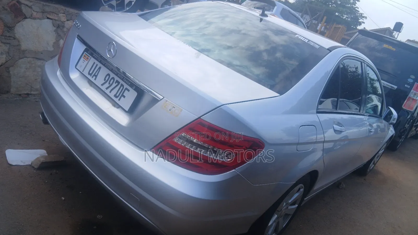 Mercedes-Benz C200 2011 Silver