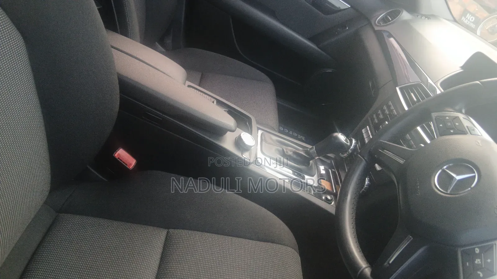 Mercedes-Benz C200 2011 Silver