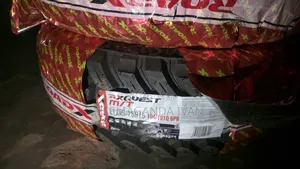 235/75r15 M/T Rxquest