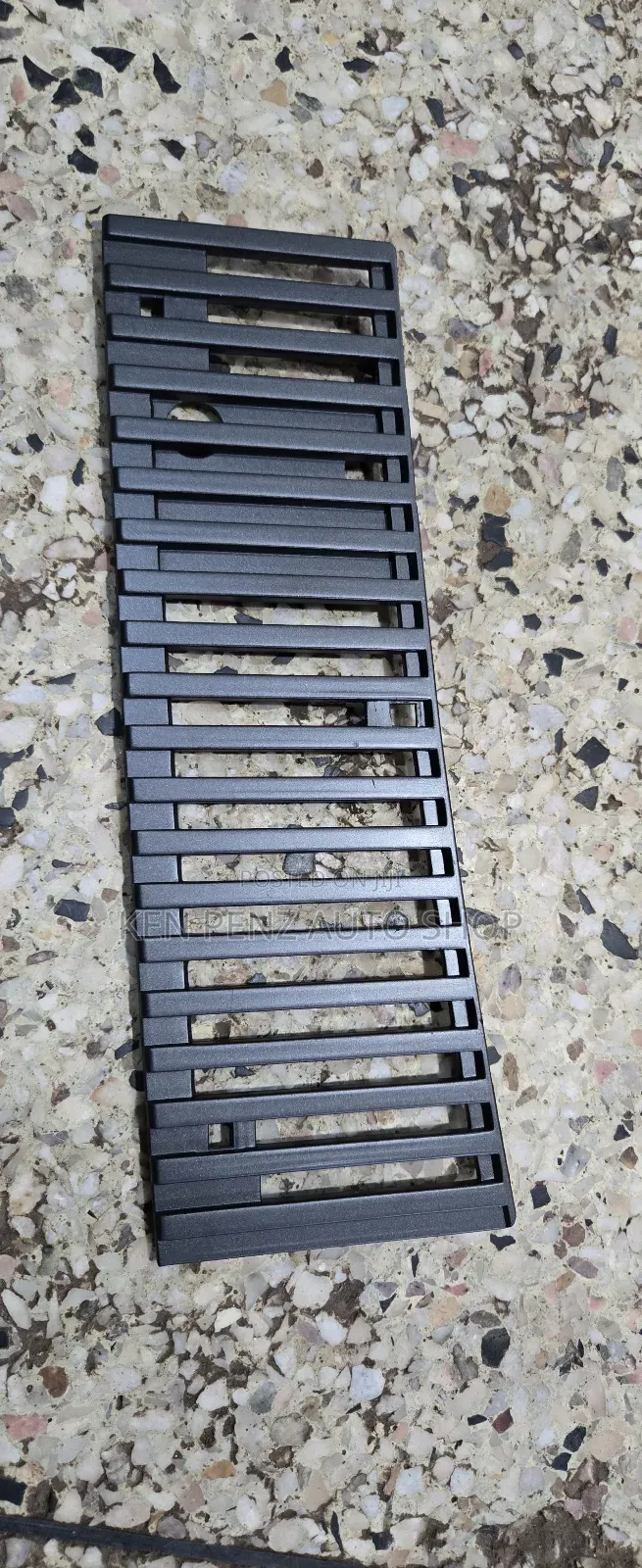 Nissan Hardbody and Sahara Cowl Top Vent Grill