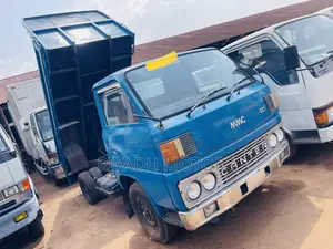 Mitsubishi Canter 1992 Blue