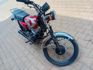 Senke SK125-10 2022 Red