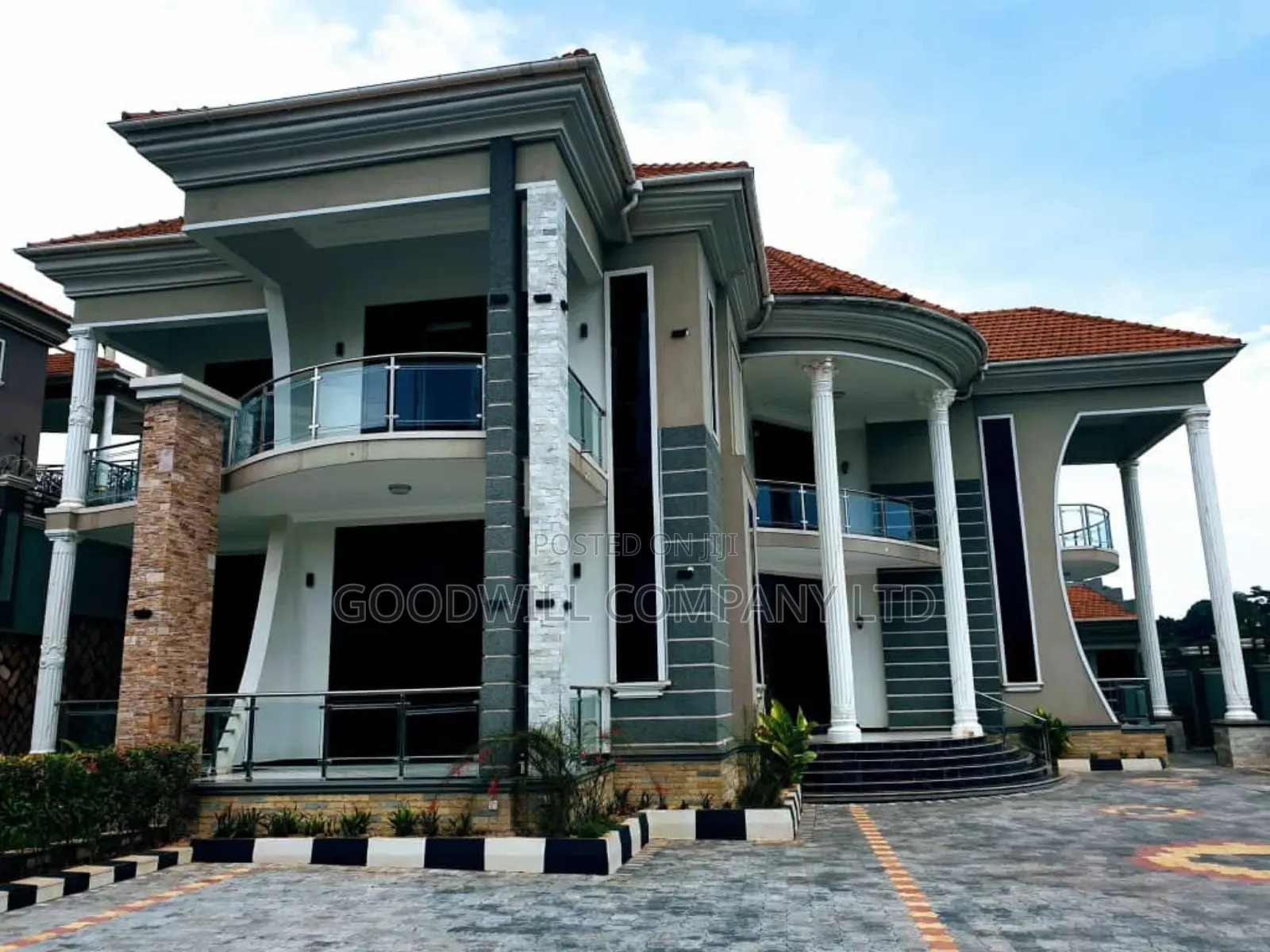 5bdrm Mansion in Kira, Central Division for sale