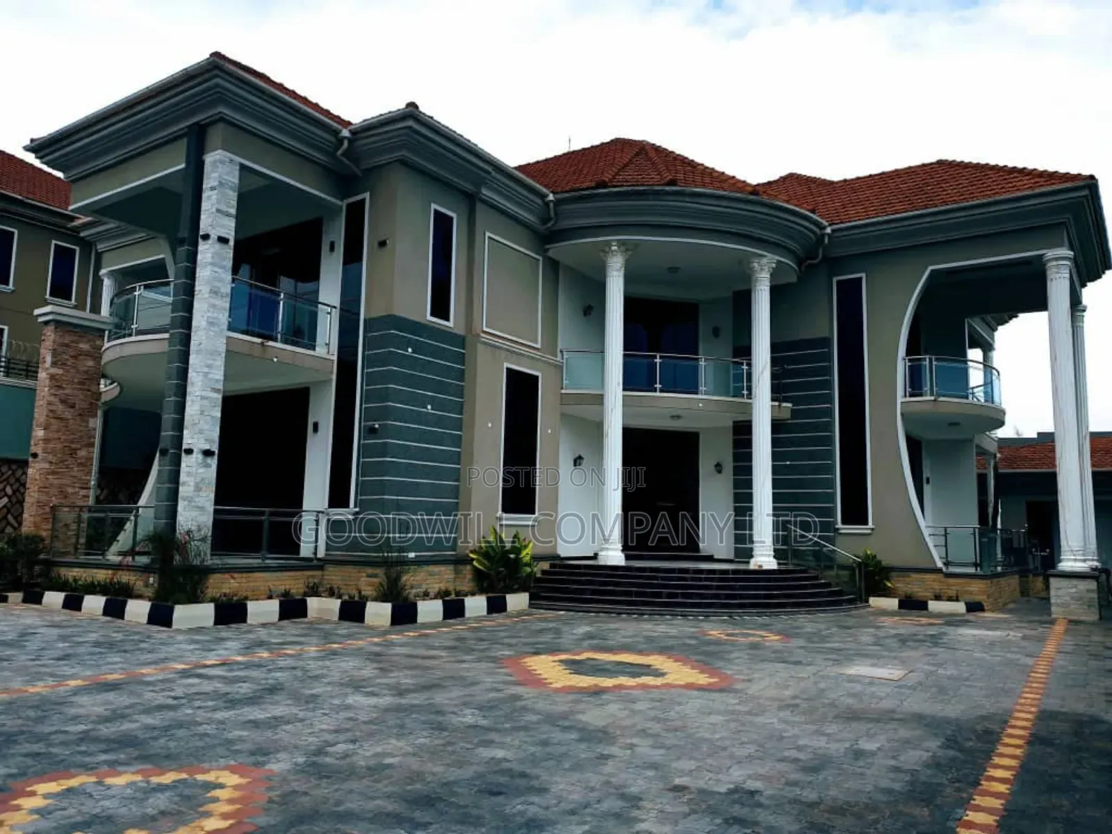 5bdrm Mansion in Kira, Central Division for sale