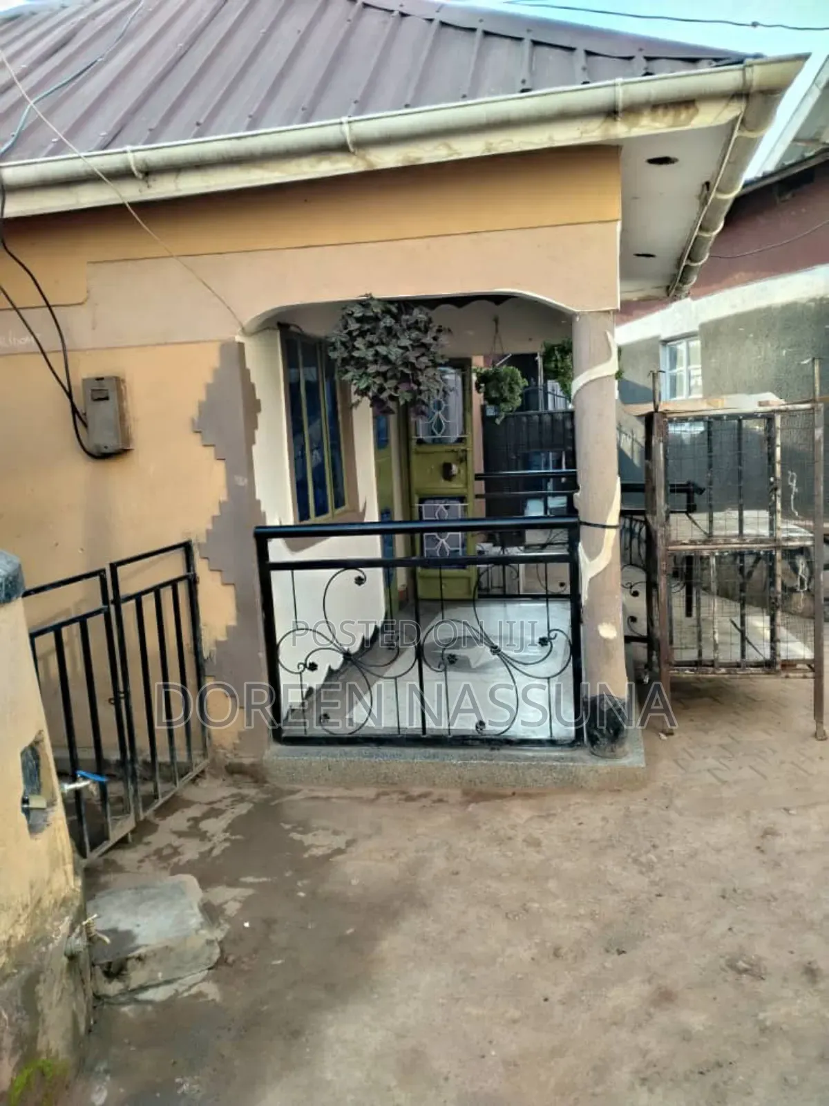 Furnished 6bdrm House in Busabala, Wakiso / Wakiso for sale