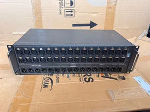Behringer S32 Stage Box