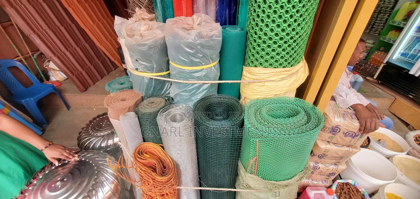 Plastic Chicken , Garden Mesh Poultry, Dogs, Rabbits -sizes: 2m X 25m