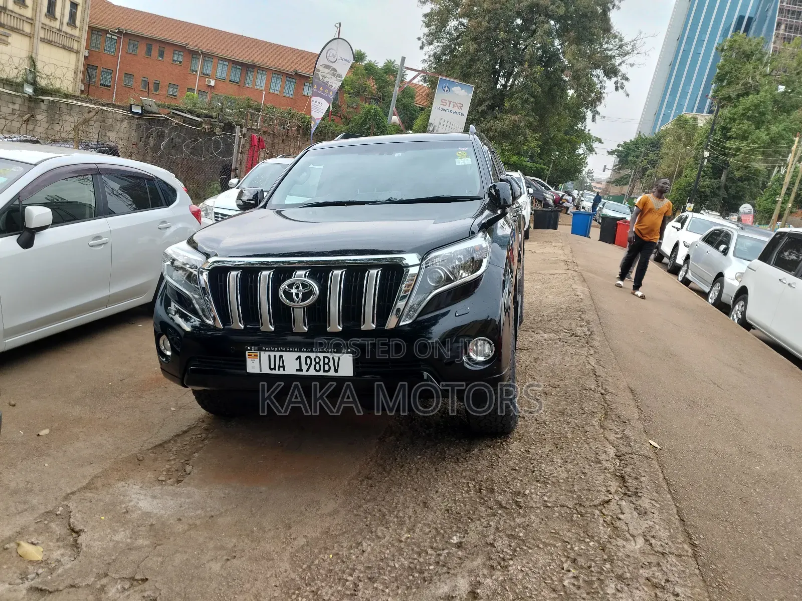 Toyota Land Cruiser Prado 2016 Black