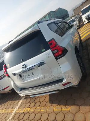 Toyota Land Cruiser Prado 2022 White