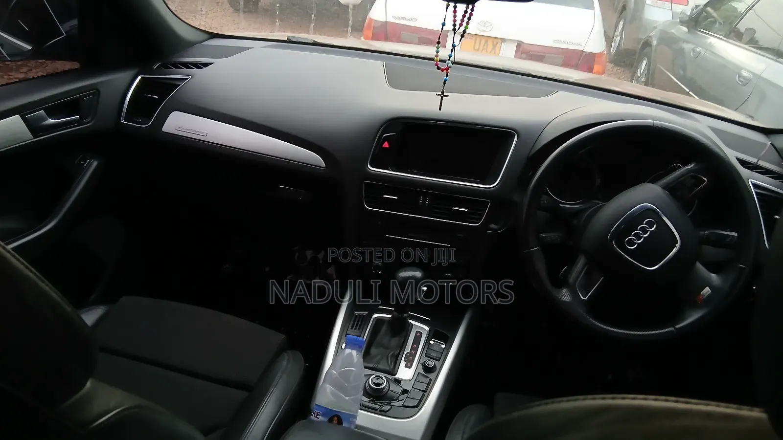 Audi Q5 2010 Black