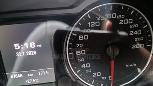 Audi Q5 2010 Black