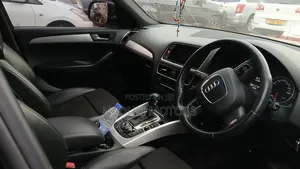 Audi Q5 2010 Black