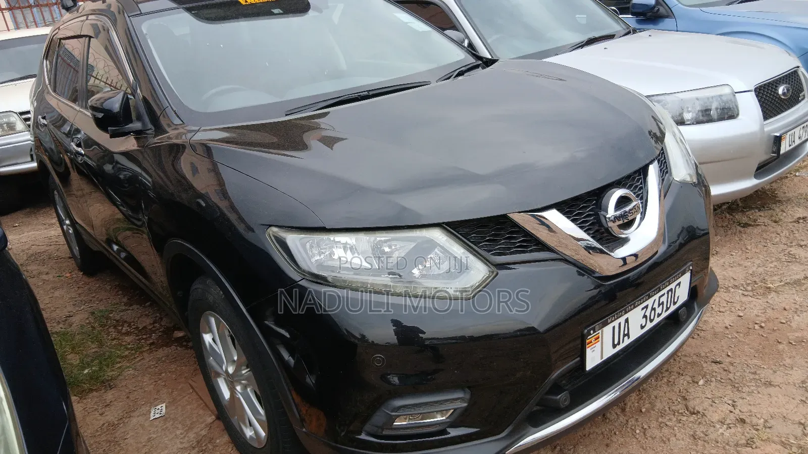 Nissan X-Trail 2012 Black