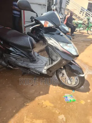Yamaha 2011 Black
