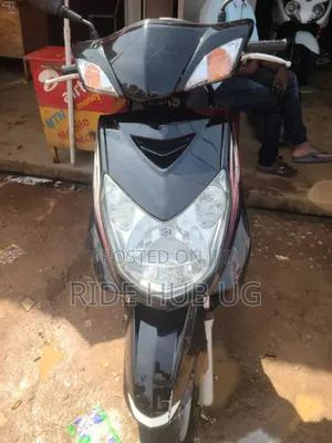 Yamaha 2011 Black