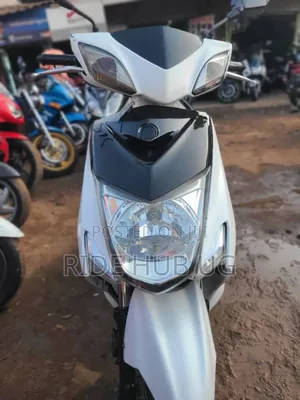 Yamaha 2011 White