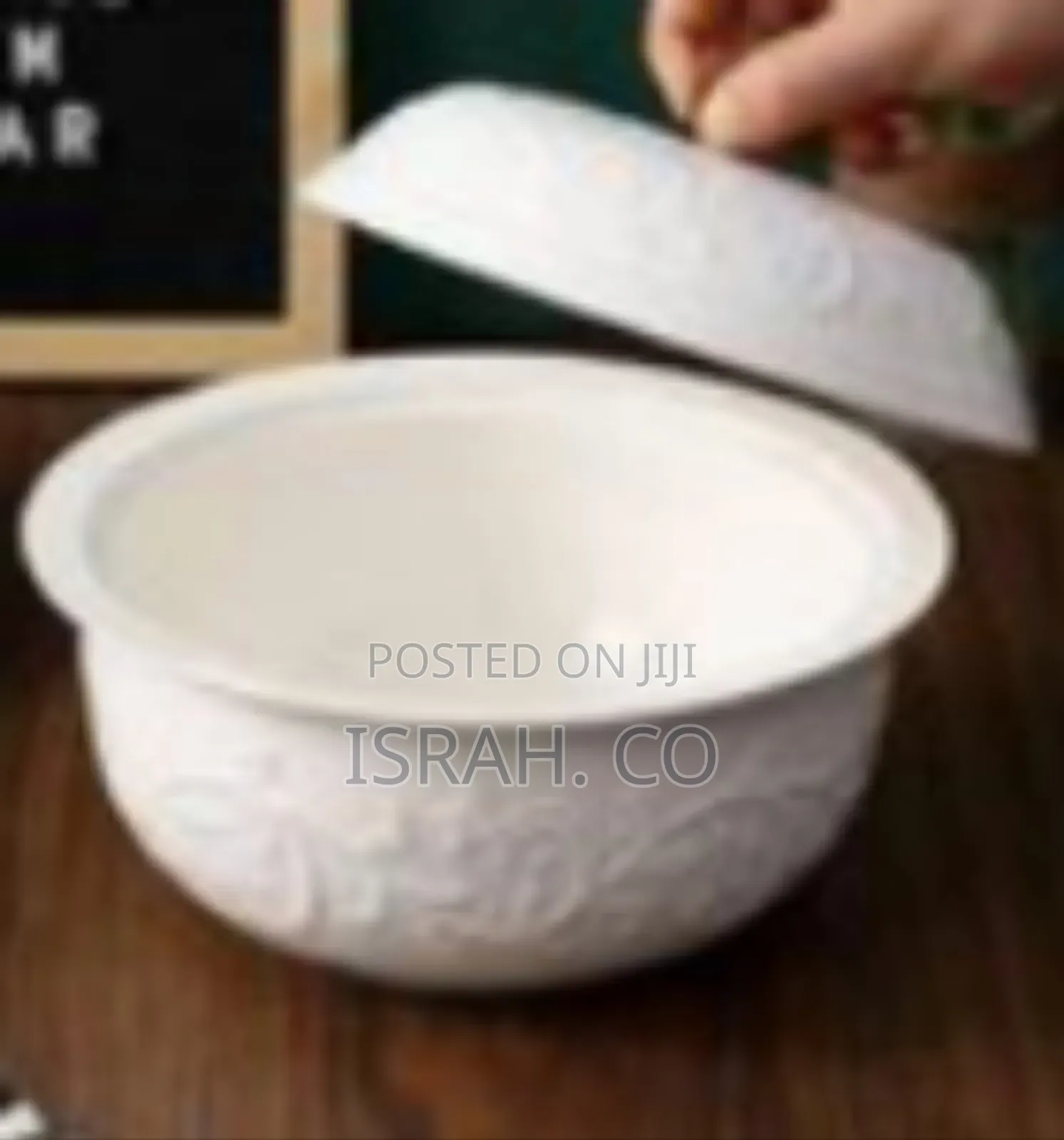 Elegant Embossed Ceramic Chafing Dish With Warming Stand