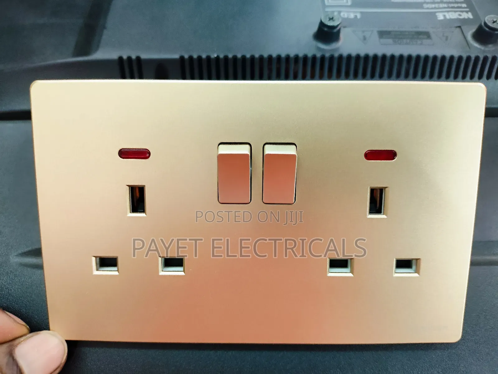Quality Goldish Double Socket