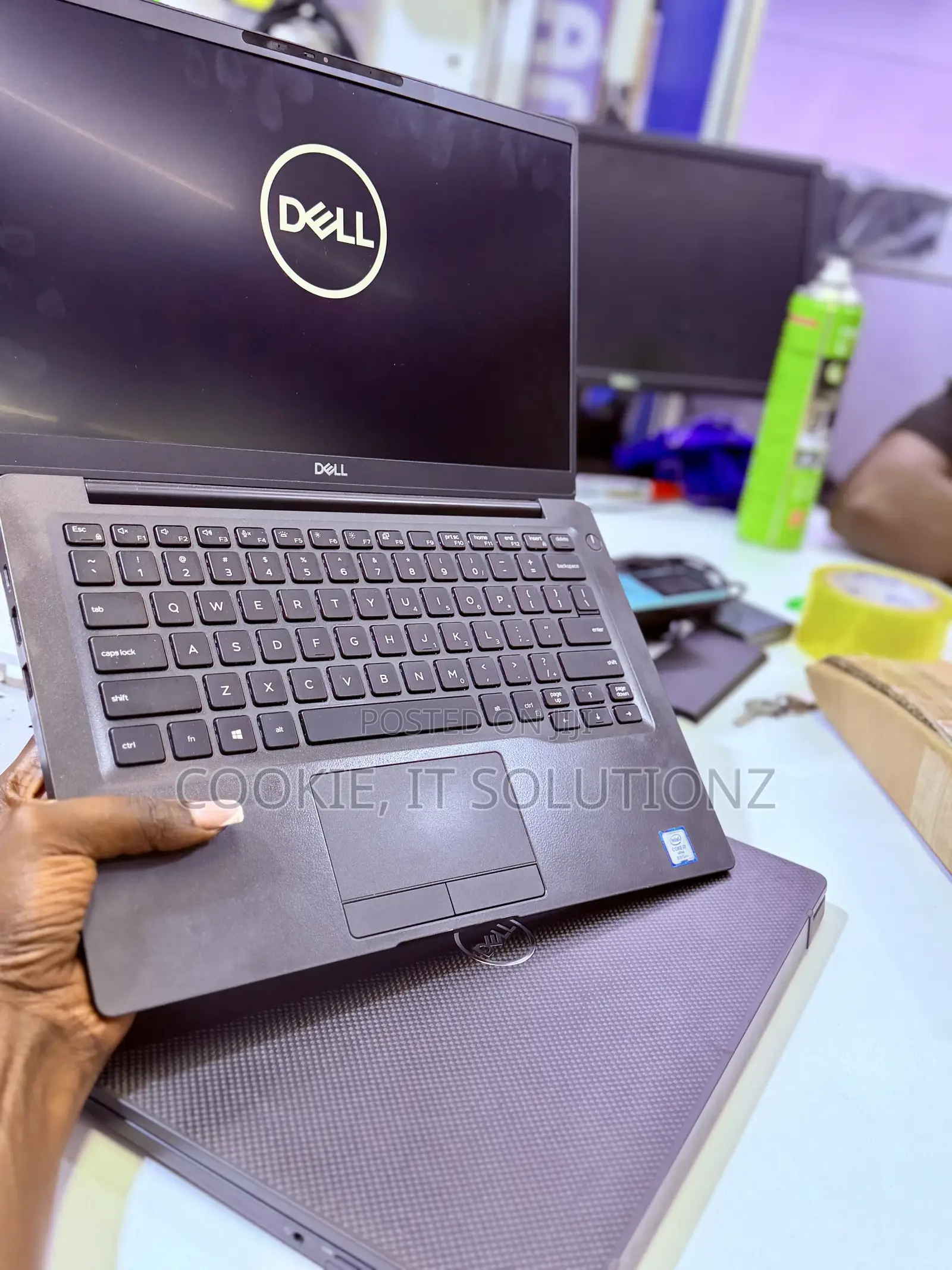 Laptop Dell Latitude 7400 8GB Intel Core i7 SSHD (Hybrid) 256GB