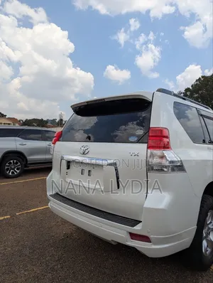 Toyota Land Cruiser Prado 2012 White