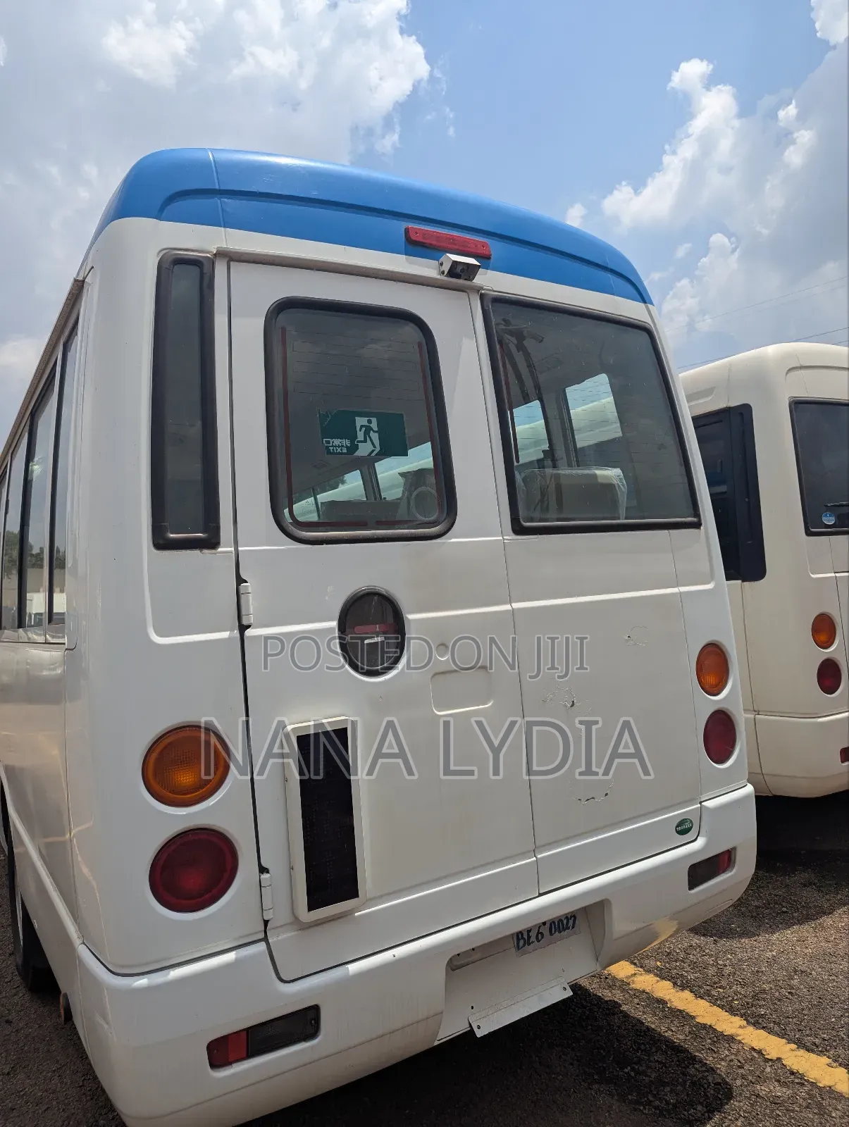 Mitsubishi Fuso Rosa 2012 White