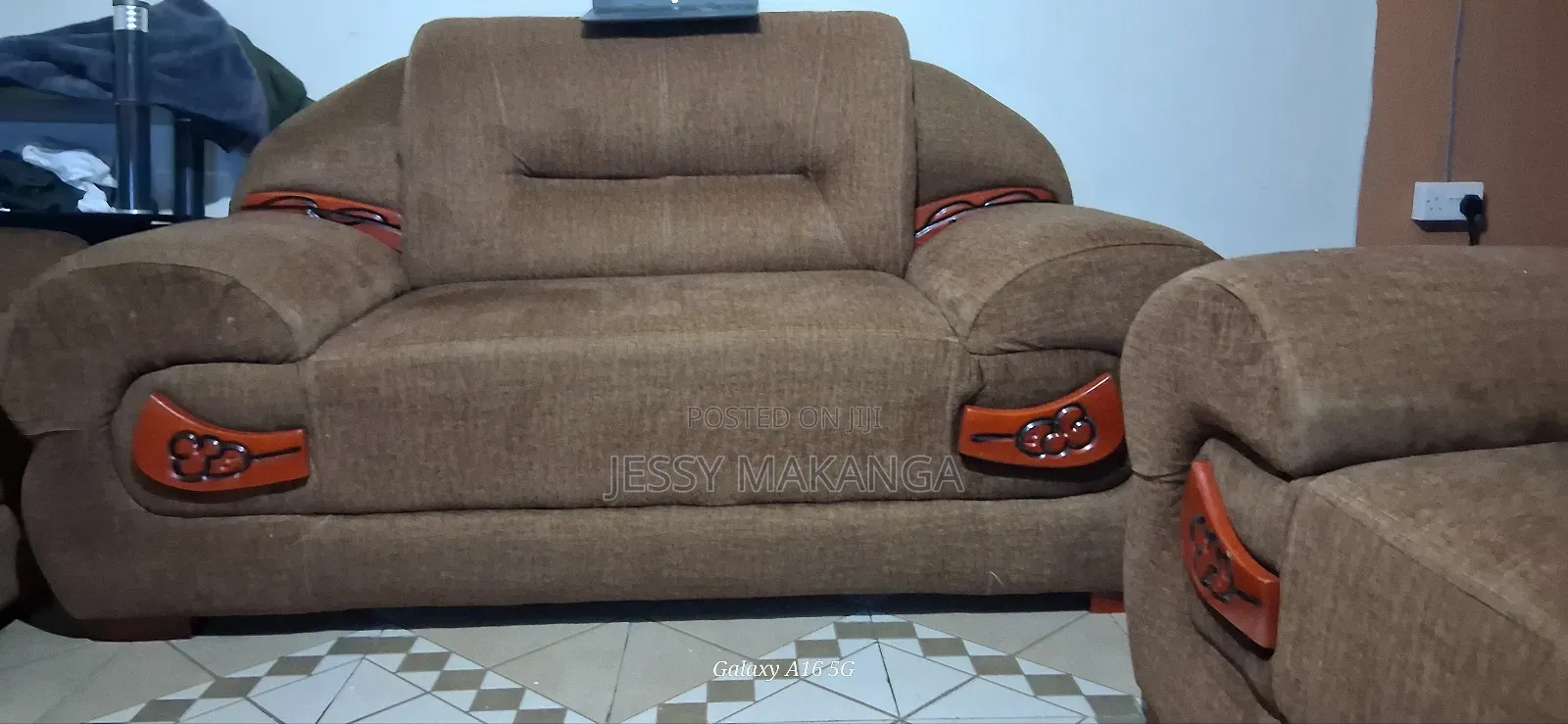 Giant Sofar Sale
