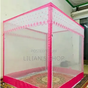 Free-Standing, Box-Style Mosquito Net