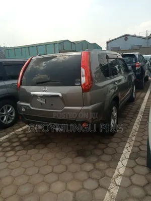 Nissan X-Trail 2014 Gray