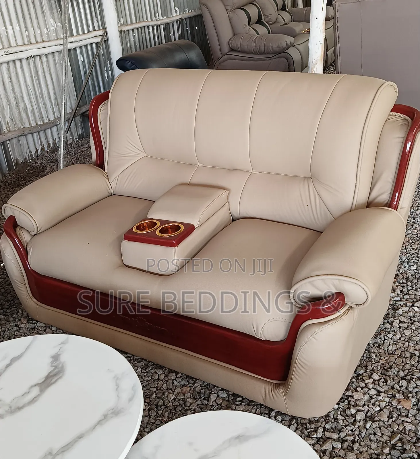 Omax 6 Sitter Sofa