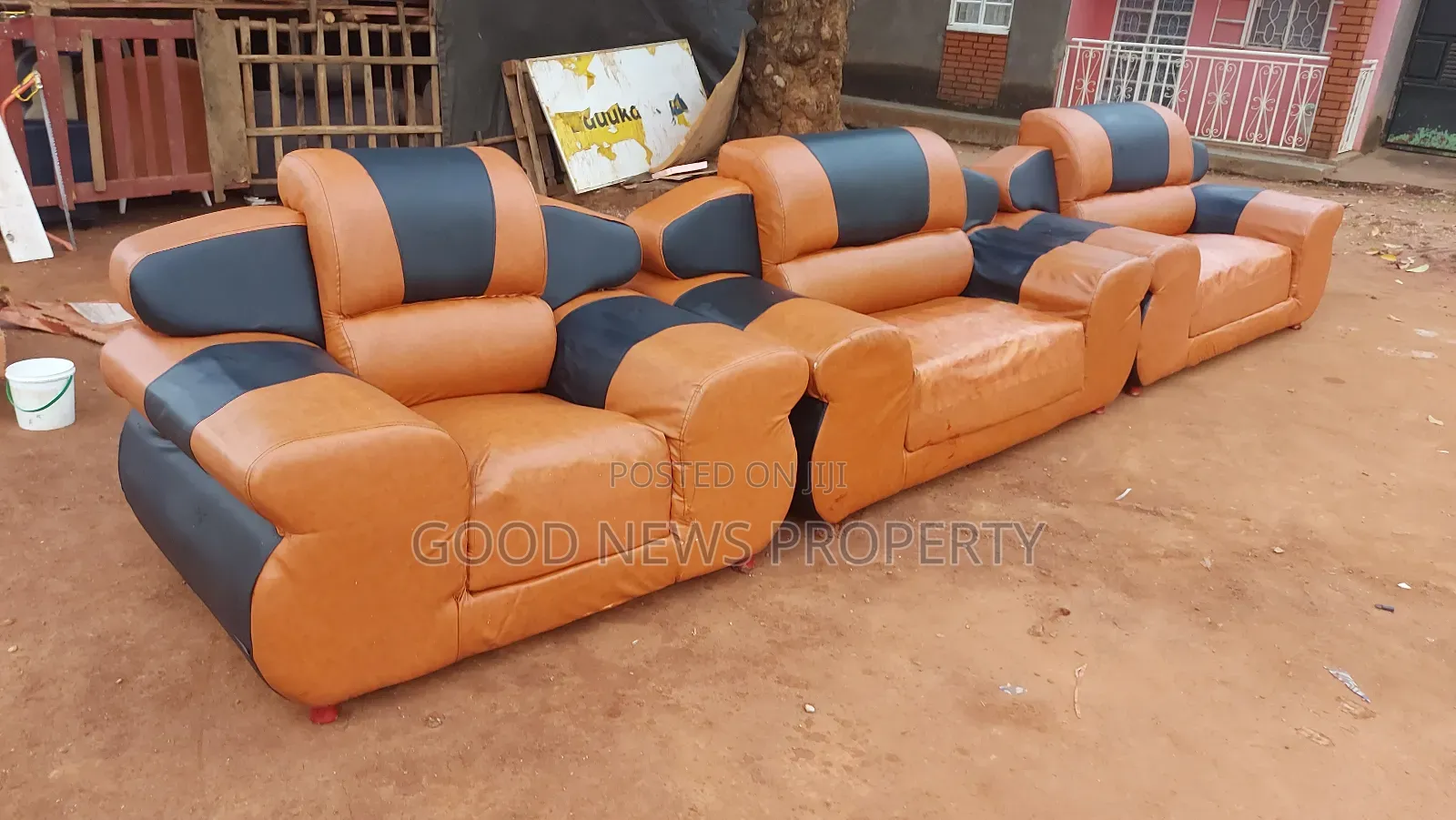 Beautiful Giant Five Seaters Sofas Set (Used)
