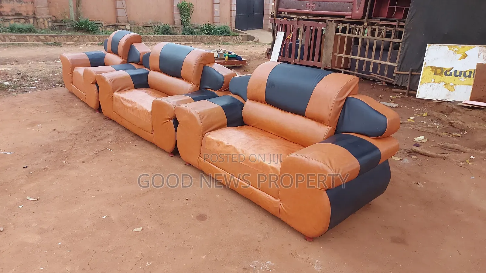 Beautiful Giant Five Seaters Sofas Set (Used)
