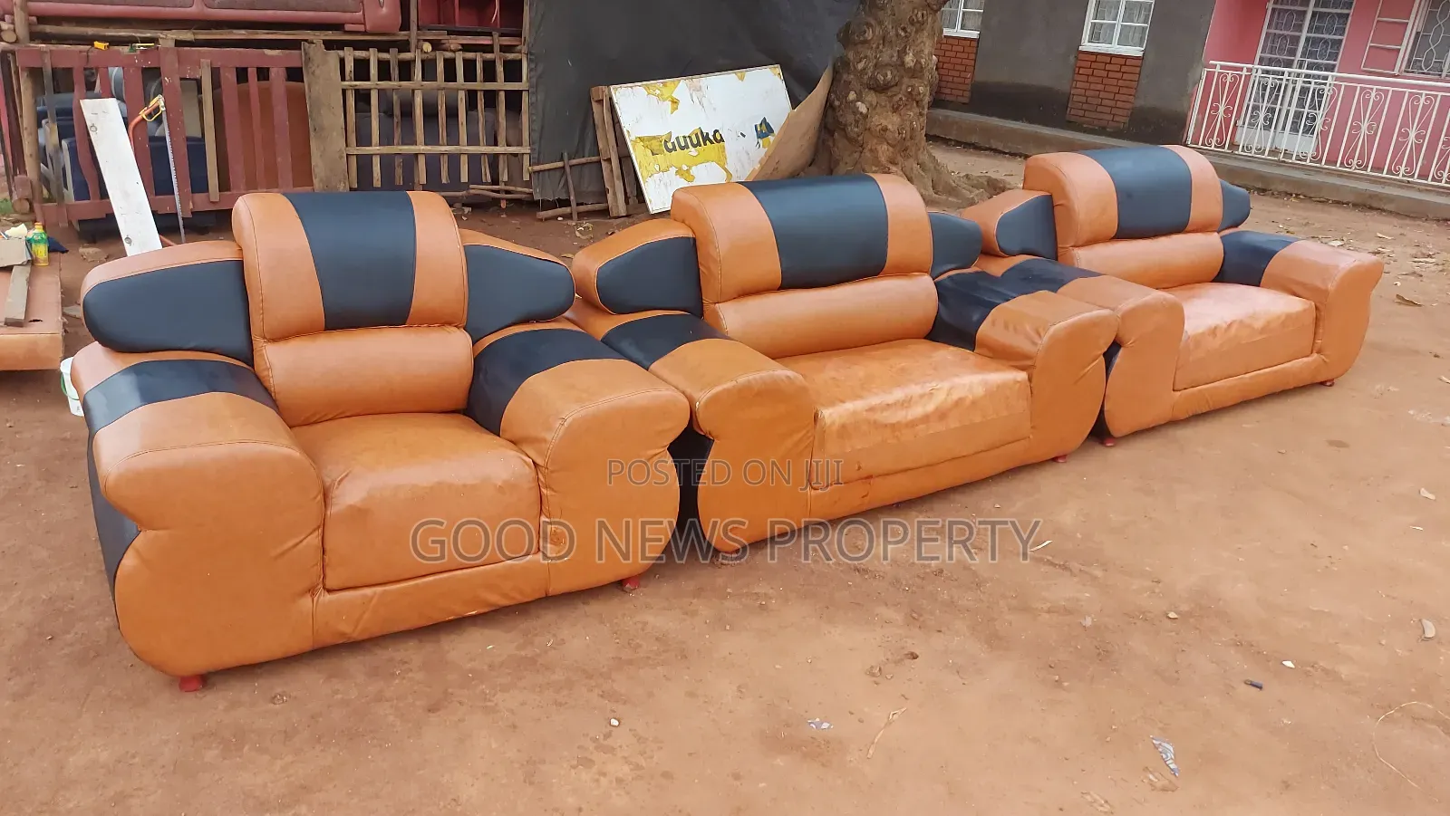 Beautiful Giant Five Seaters Sofas Set (Used)