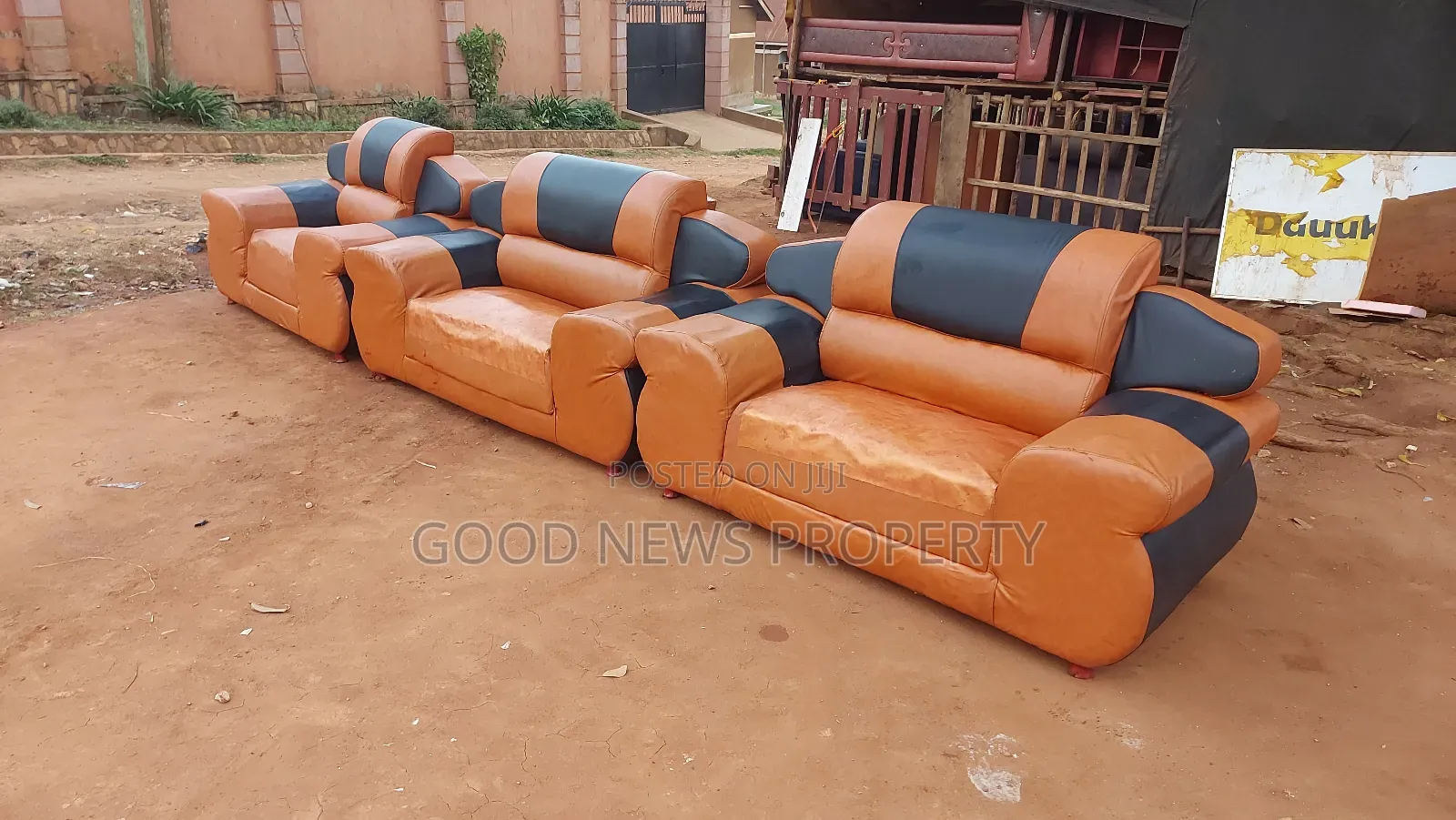 Beautiful Giant Five Seaters Sofas Set (Used)